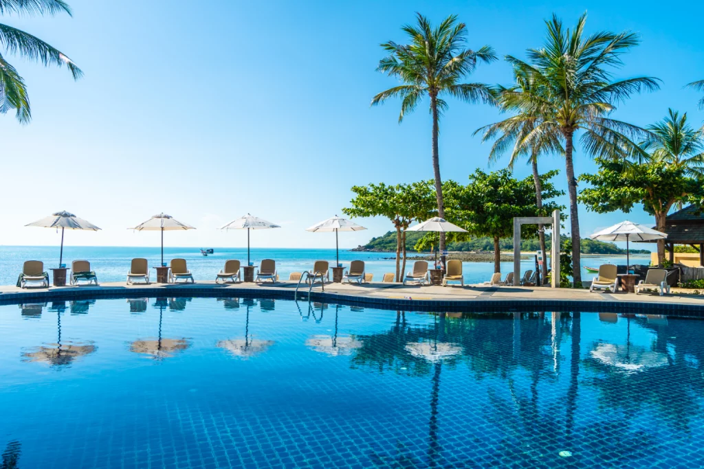 Como a resina de troca iônica mantém piscinas de resorts seguras e livres de 9 doenças, garantindo saúde e conforto aos hóspedes